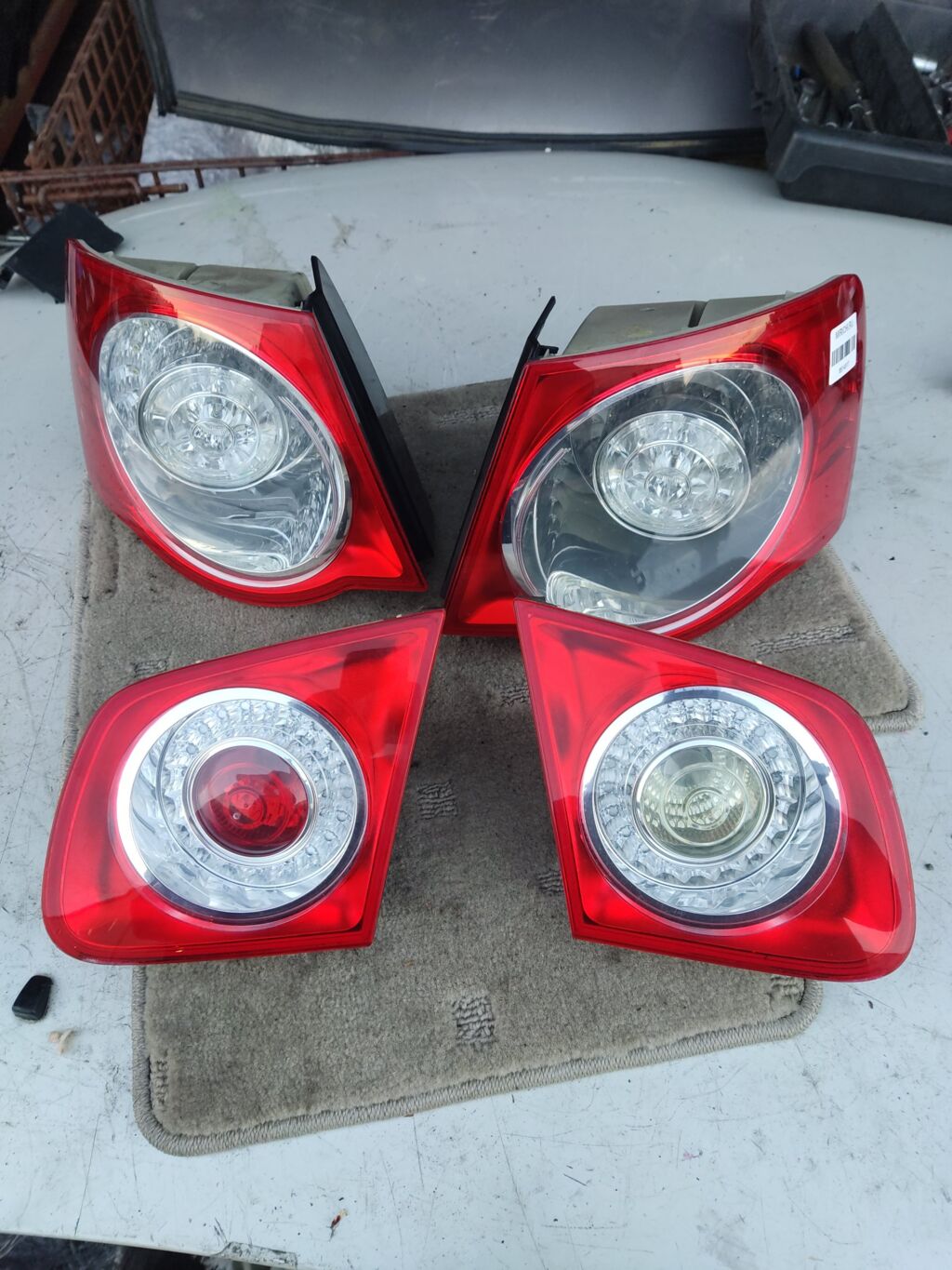 Стоп на Volkswagen Jetta 1K 1K5945096M  1K5945095M  1K5945094  1K5945093