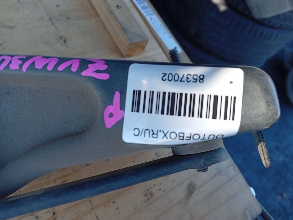 Датчик регулировки наклона фар 89407-12030 на Toyota Prius ZVW30 Фото 2