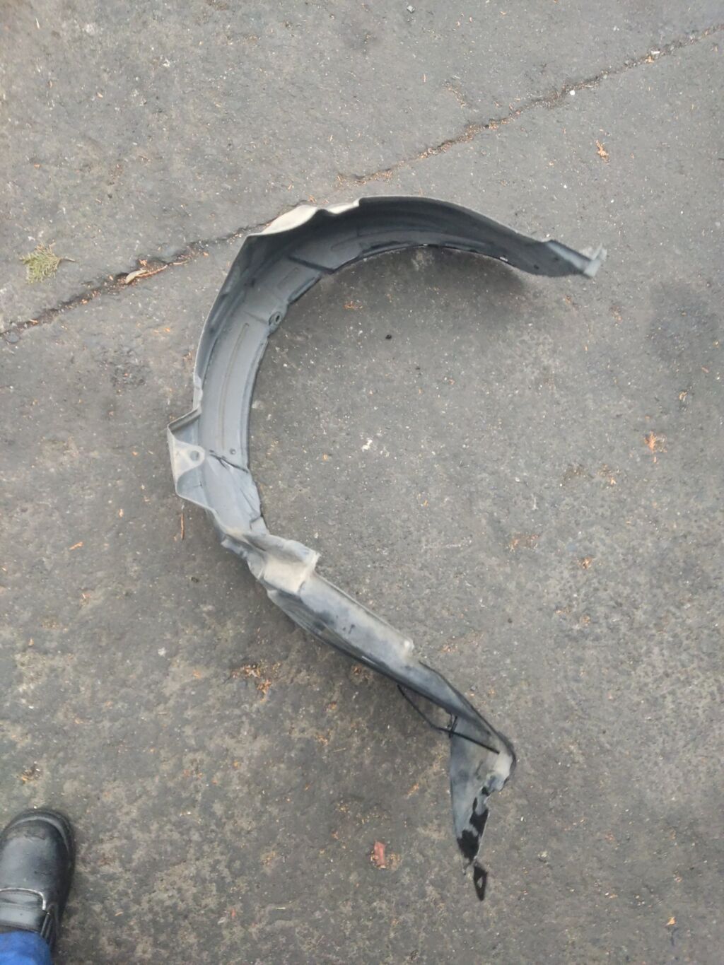 Подкрылок на Toyota Platz NCP12 1NZ-FE 53875-52010  53875-52011  53875-52012  915.TY11136R  915.TY11137R  LT-TY6078, Переднее Правое расположение