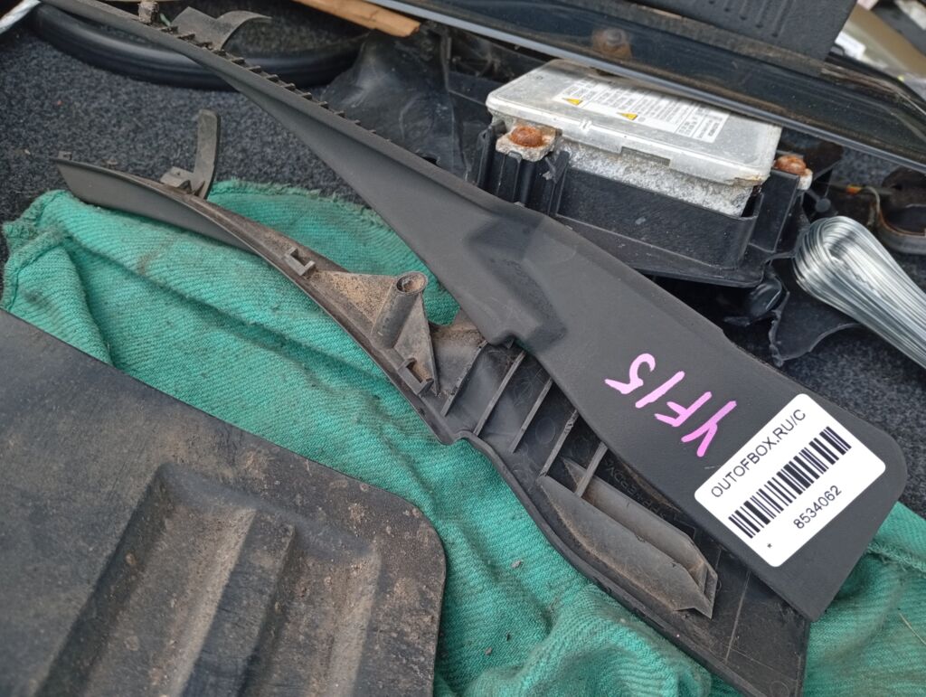 Подкрылок на Nissan Juke YF15 HR15DE 78817-1KA0A  78816-1KA0A  85228-1KA0A  85229-1KA0A, Заднее расположение