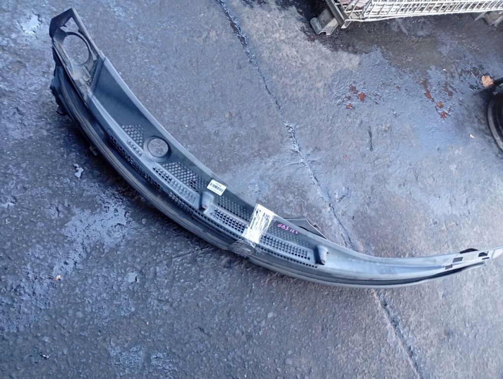 Решетка под лобовое стекло на Honda Freed GB3 74200-SYY-00-50