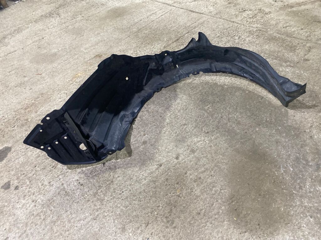 Подкрылок 53875-K0010 на Toyota Yaris MXPH10 Фото 2