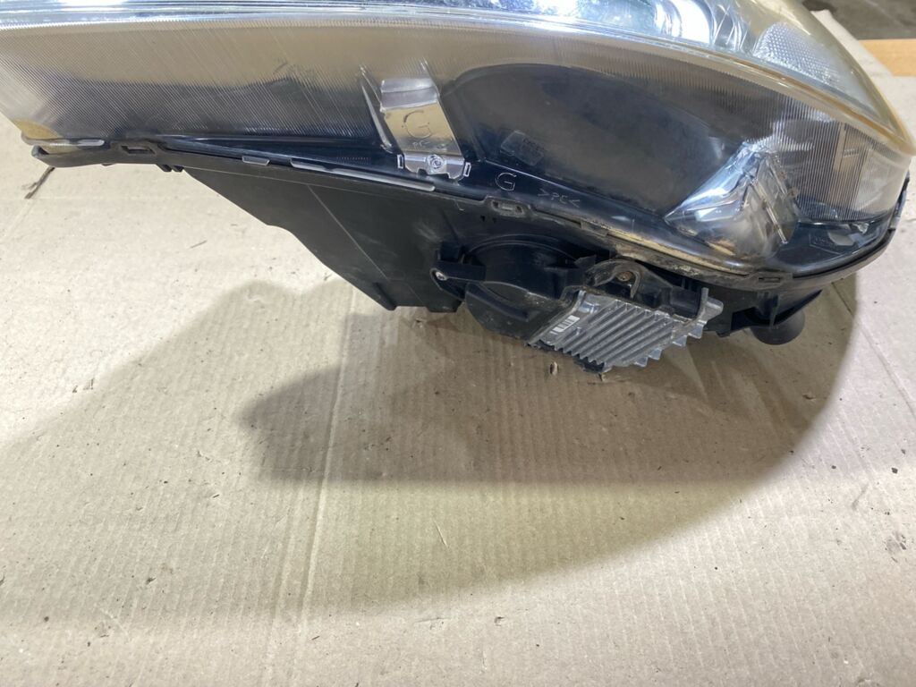 Фара 31299992 31299992 на Volvo V60 FW Фото 2