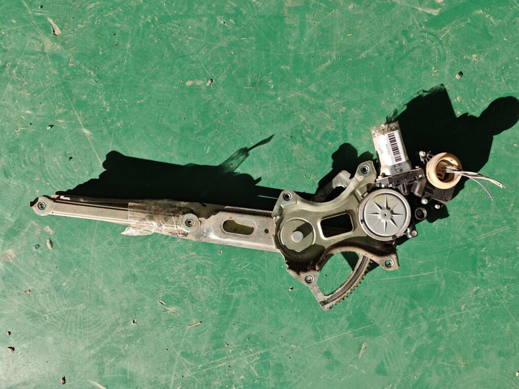 Стеклоподъемный механизм на Toyota Corolla ZRE151L 85702-06020, Переднее Левое расположение