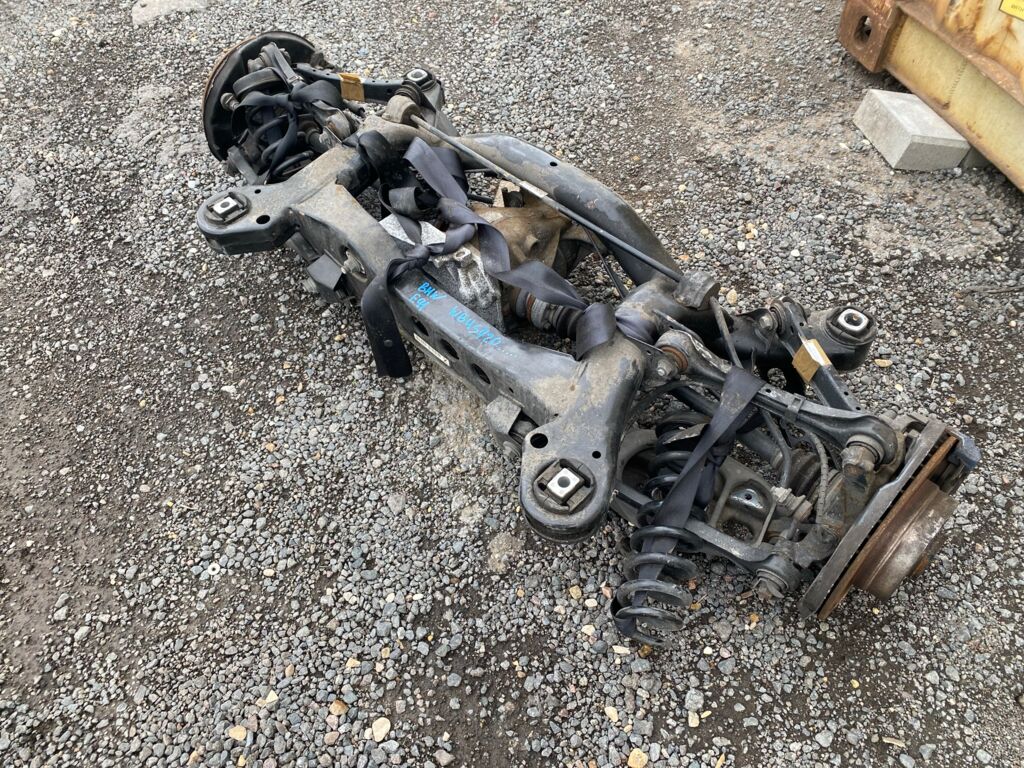 Балка подвески на Bmw 3-Series E91, Заднее расположение