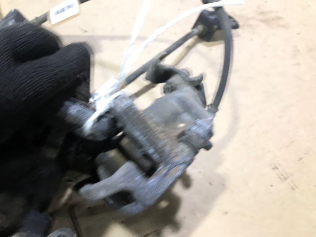 Суппорт на Honda Accord Wagon CW1 Фото 3