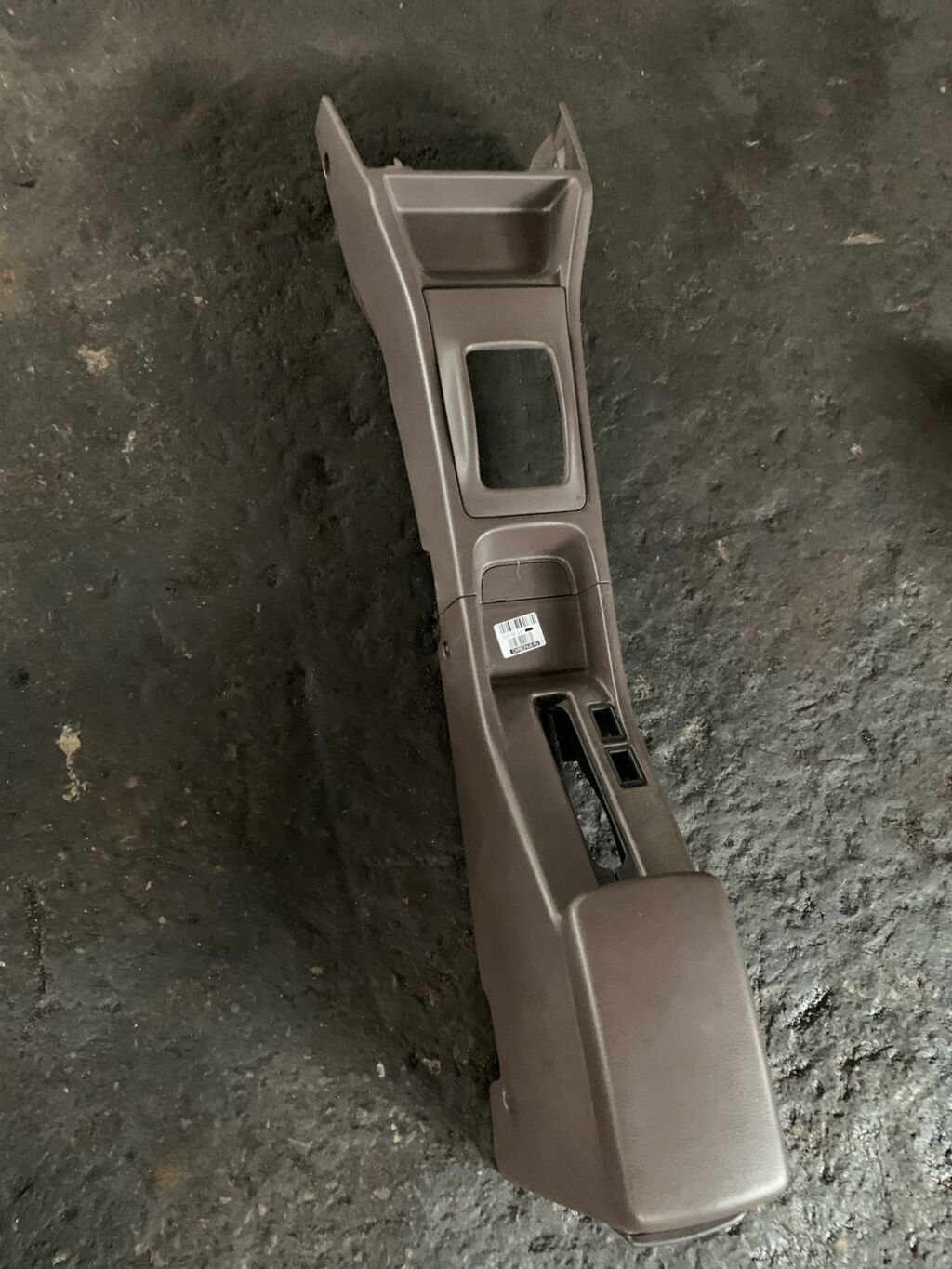 Подлокотник на Nissan Presea R11 96911-0M010  96941-0M000  96910-0M000, Переднее расположение