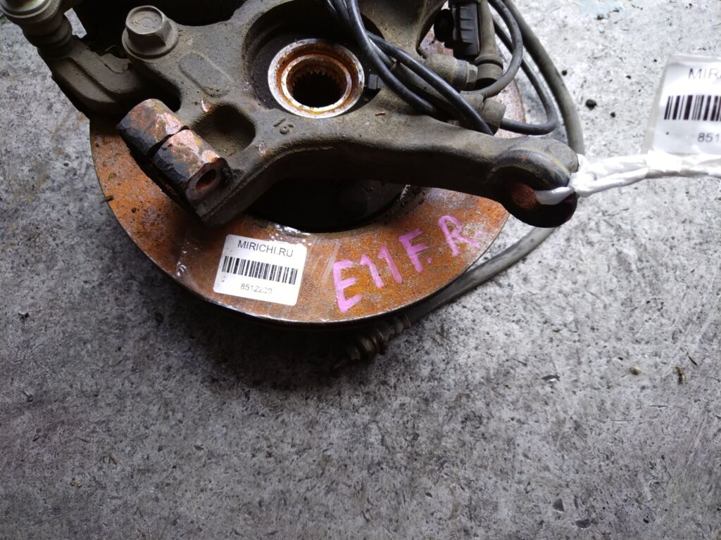 Ступица на Nissan Note E11 HR15DE, Переднее Правое расположение