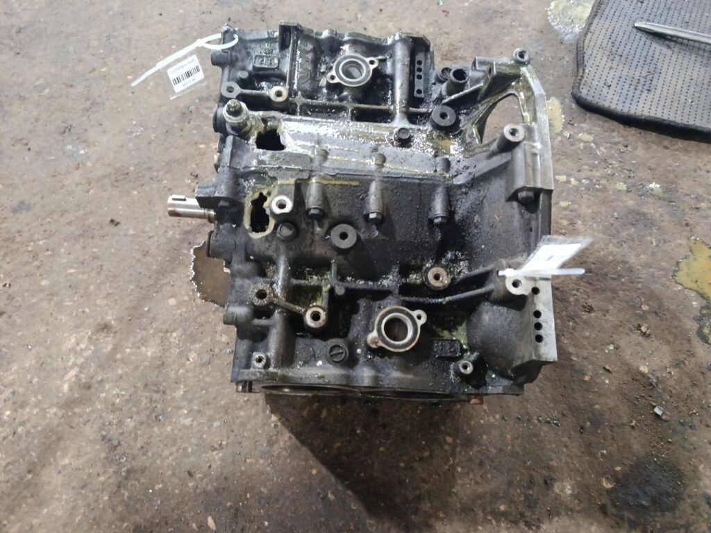 Блок двигателя на Subaru Legacy Wagon BH5 EJ206