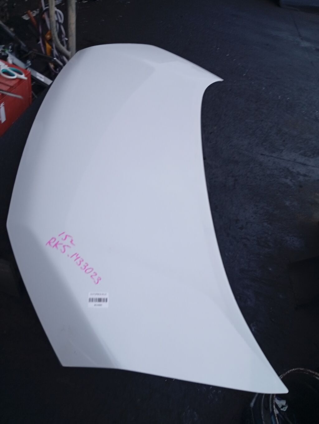 Капот на Honda Stepwgn RK5