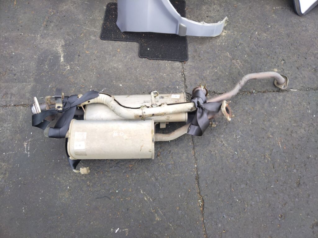 Глушитель на Nissan March AK12 CR12DE Фото 2