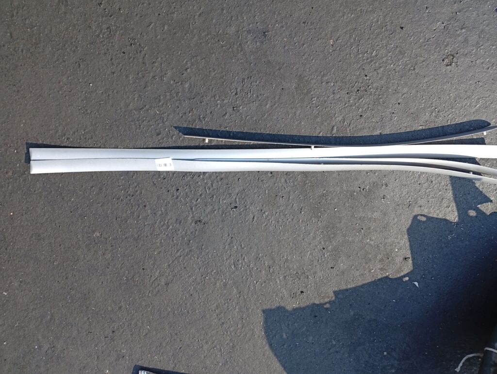 Молдинг на дверь на Toyota Mark II GX90