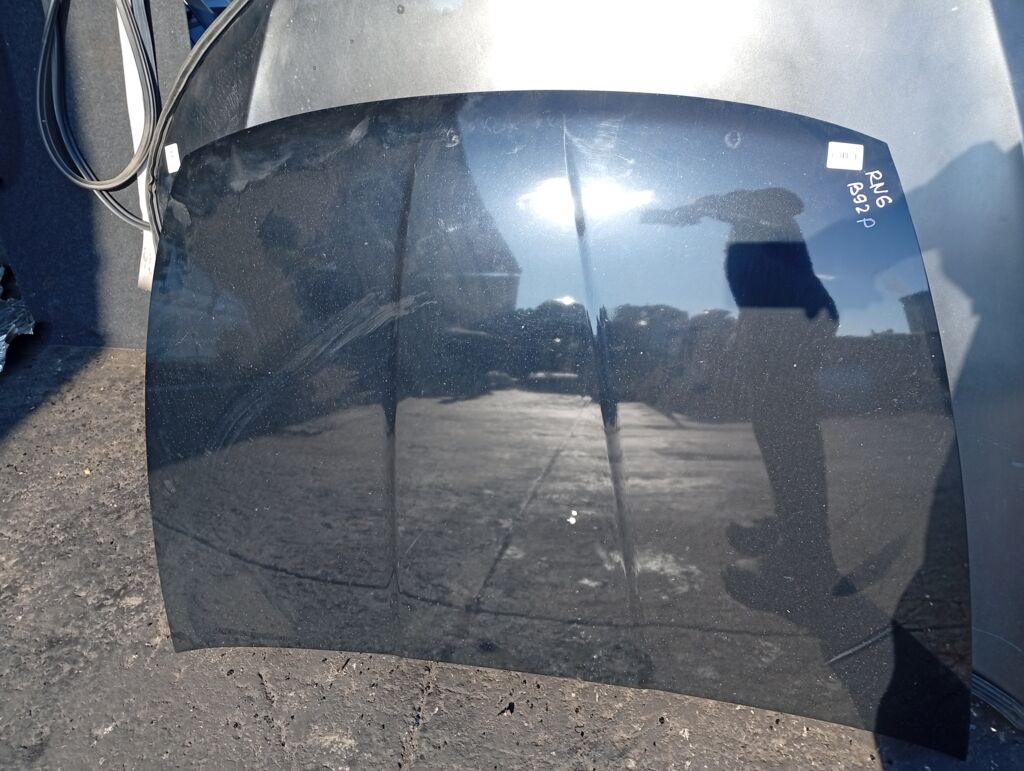 Капот на Honda Stream RN6
