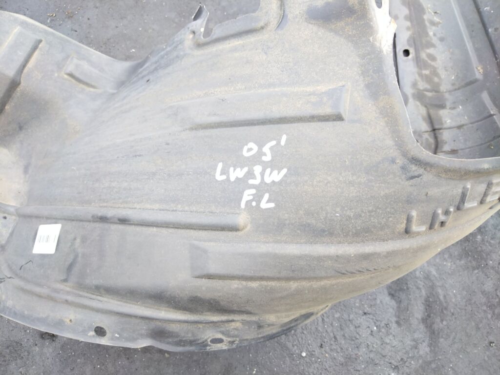 Подкрылок на Mazda Mpv LW3W L3, Переднее Левое расположение