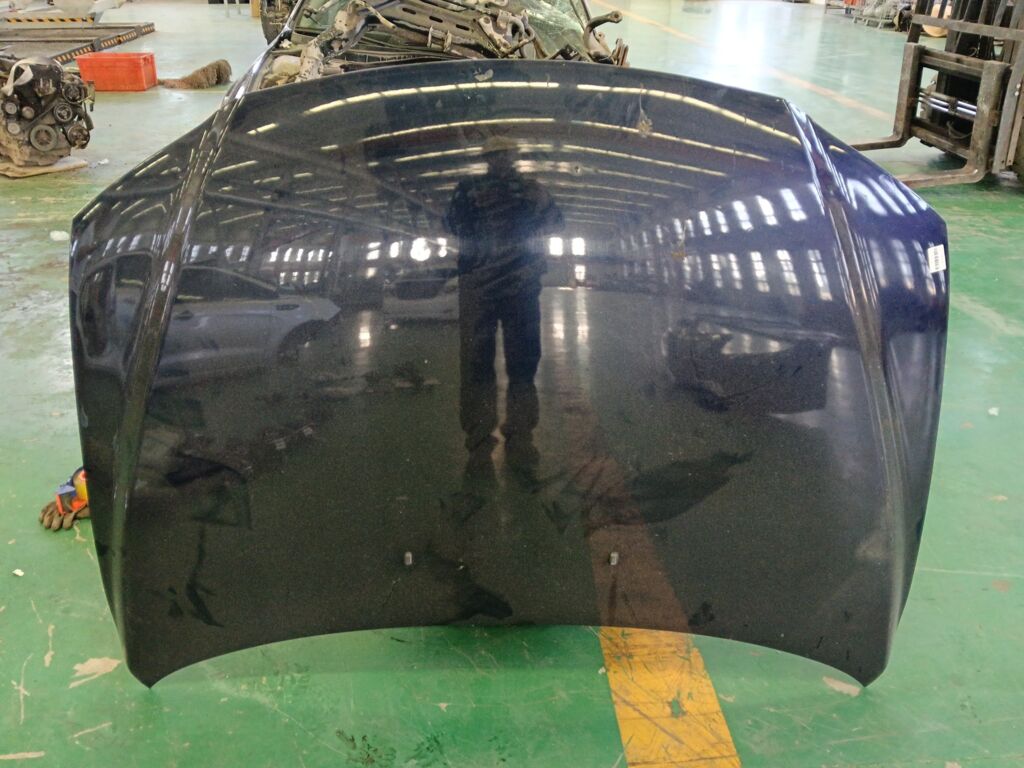 Капот на Mazda 6 GGEP