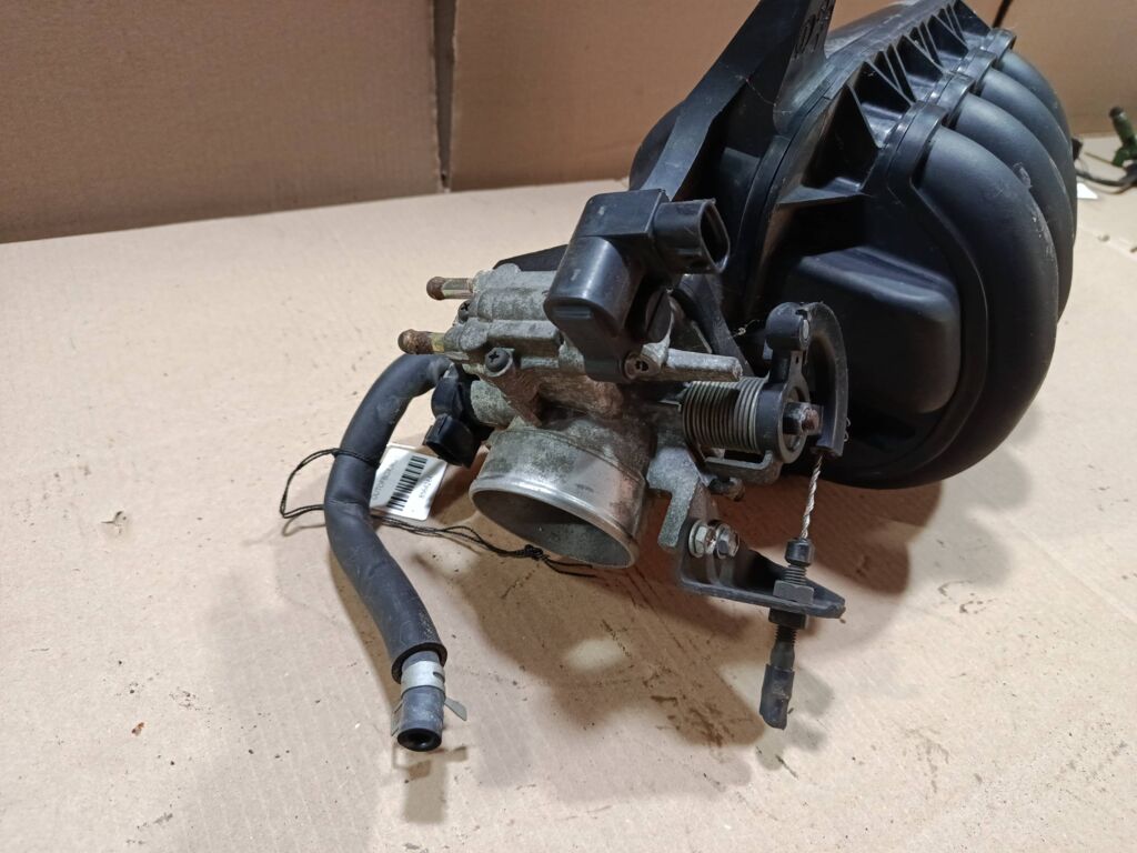 Дроссельная заслонка на Toyota Vista ZZV50 1ZZ-FE Фото 8