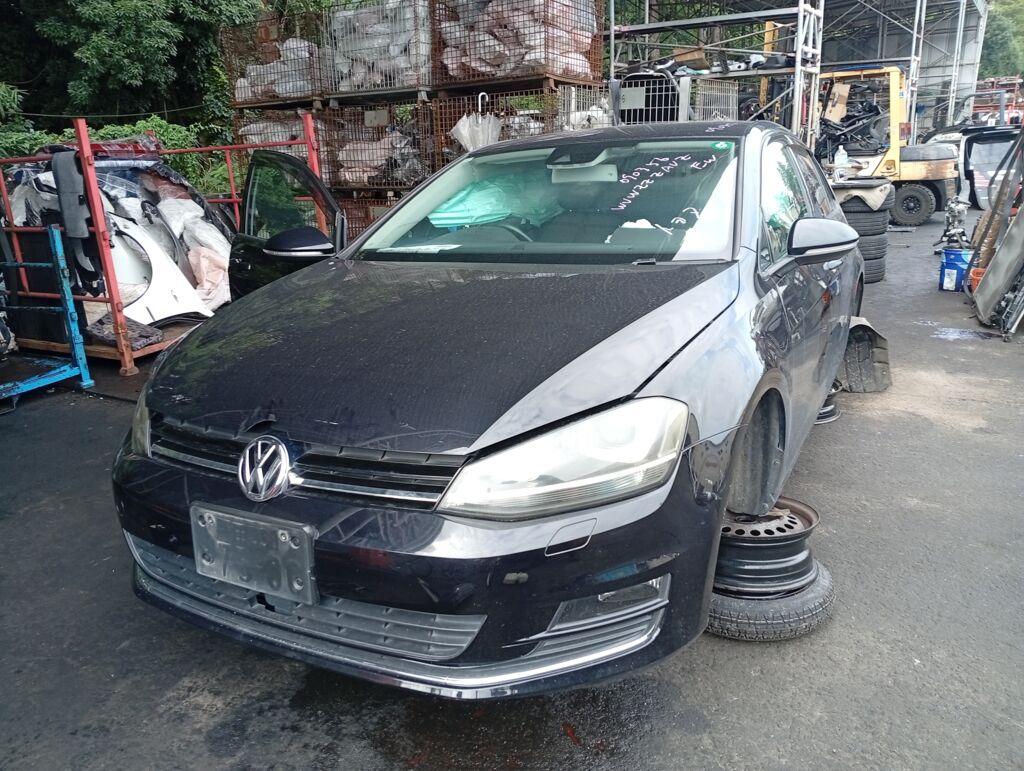 Бампер 5G0807221 на Volkswagen Golf Vii 5G Фото 2