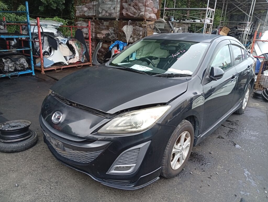 Порог кузова пластиковый ( обвес ) на Mazda Axela BLEFP Фото 3