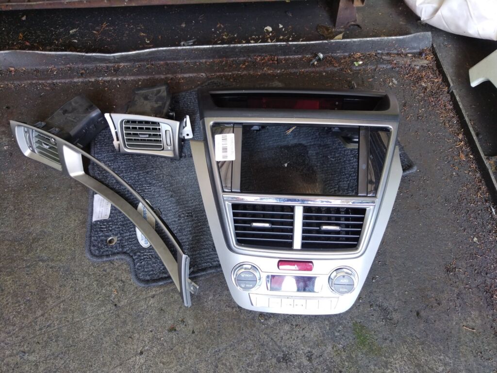 Блок управления климатконтроля 72311-YC020 на Subaru Exiga YA9 EJ25 Фото 3