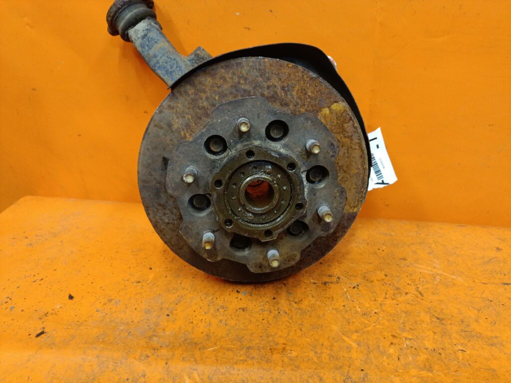 Ступица на Nissan Atlas R8F23 QD32 40014-20N00, Переднее Правое расположение