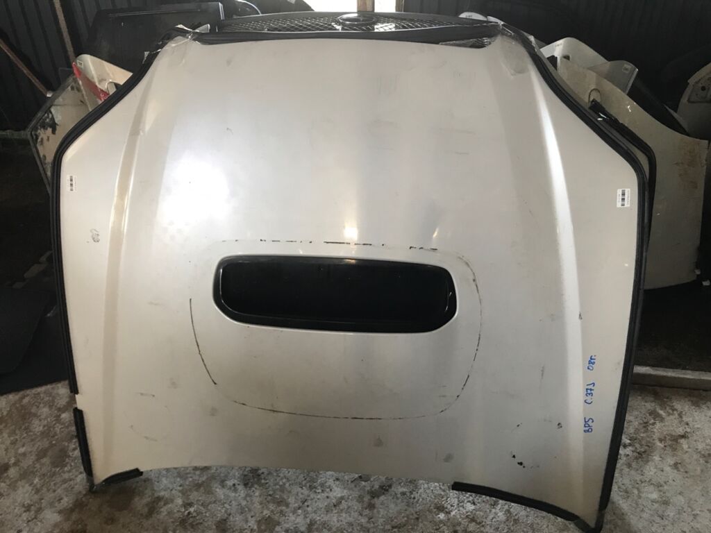 Капот на Subaru Legacy Wagon BP5
