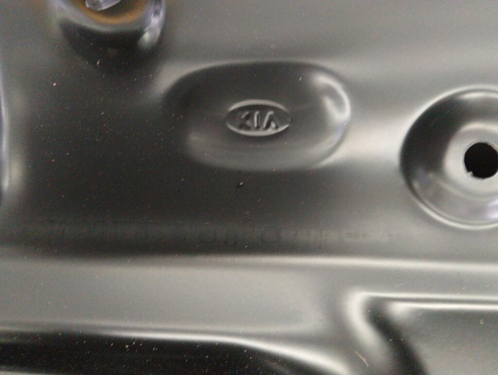 Крышка багажника на Kia Rio QB