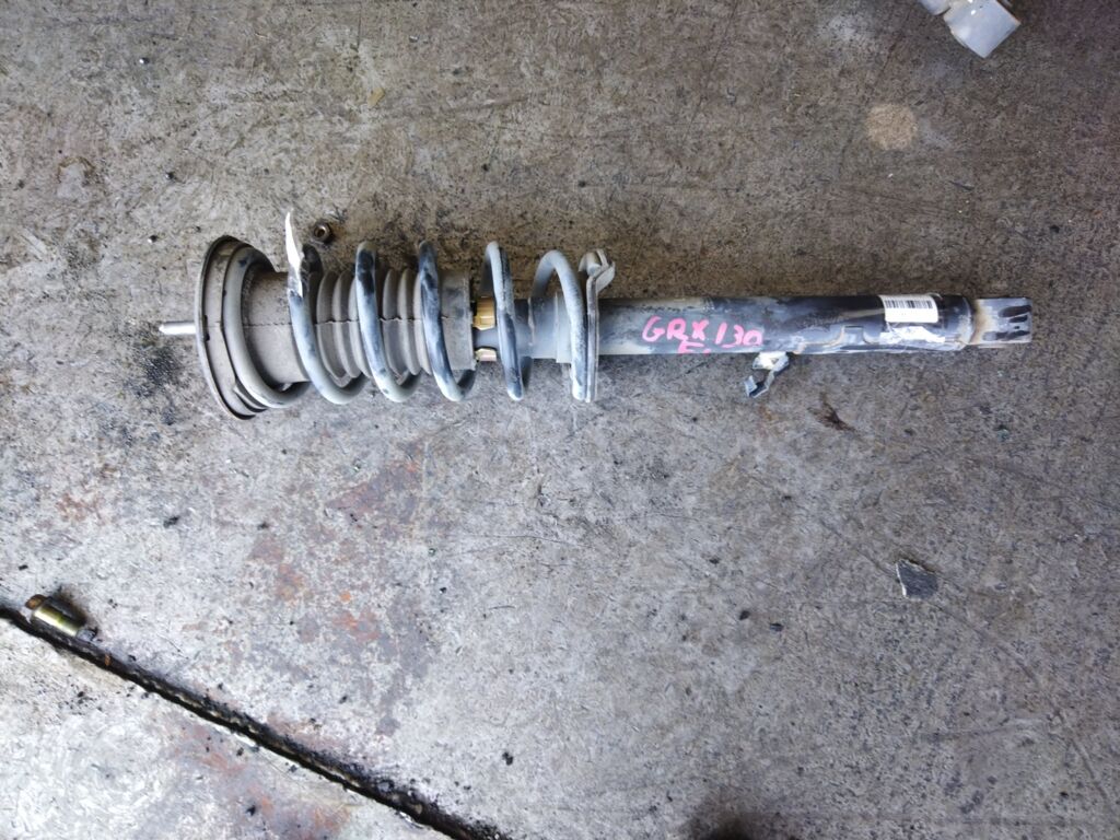 Стойка амортизатора 48520-22460, 48520-22660, 48520-29845, 48520-80120, 485200N010, 485200N011, 485200N012, 485200N020, 485200N030, 551113, CR-049-2611, CR-049FL-GRX120, CR8867, SJ-049-2611, SJ-049FL-GRX120, ST-049-2611, ST-049FL-GRX120 на Toyota Mark X GRX130 4GR-FSE Фото 2