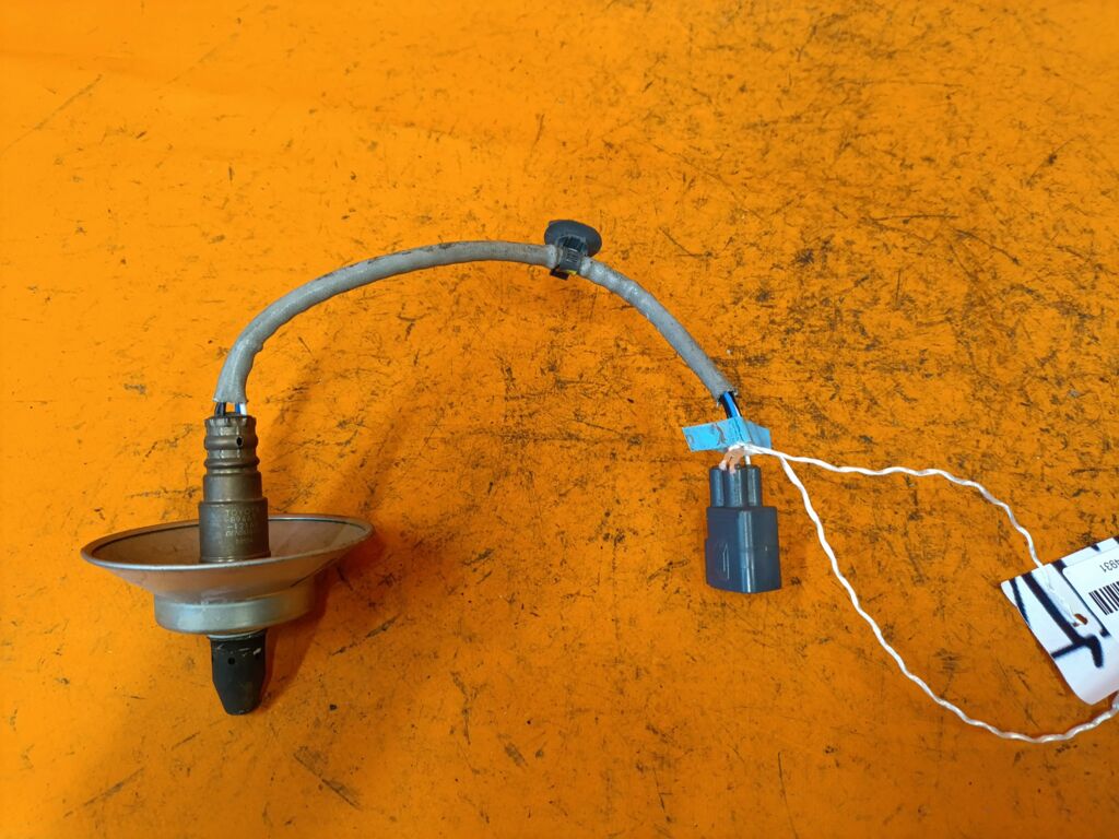 Лямбда-зонд на Toyota Spade NCP141 1NZ-FE 89467-12160