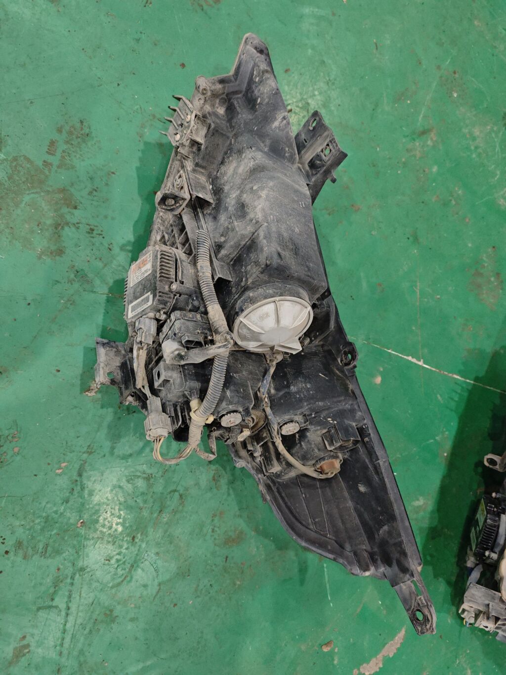 Фара на Nissan Teana J32 100-63026, Правое расположение