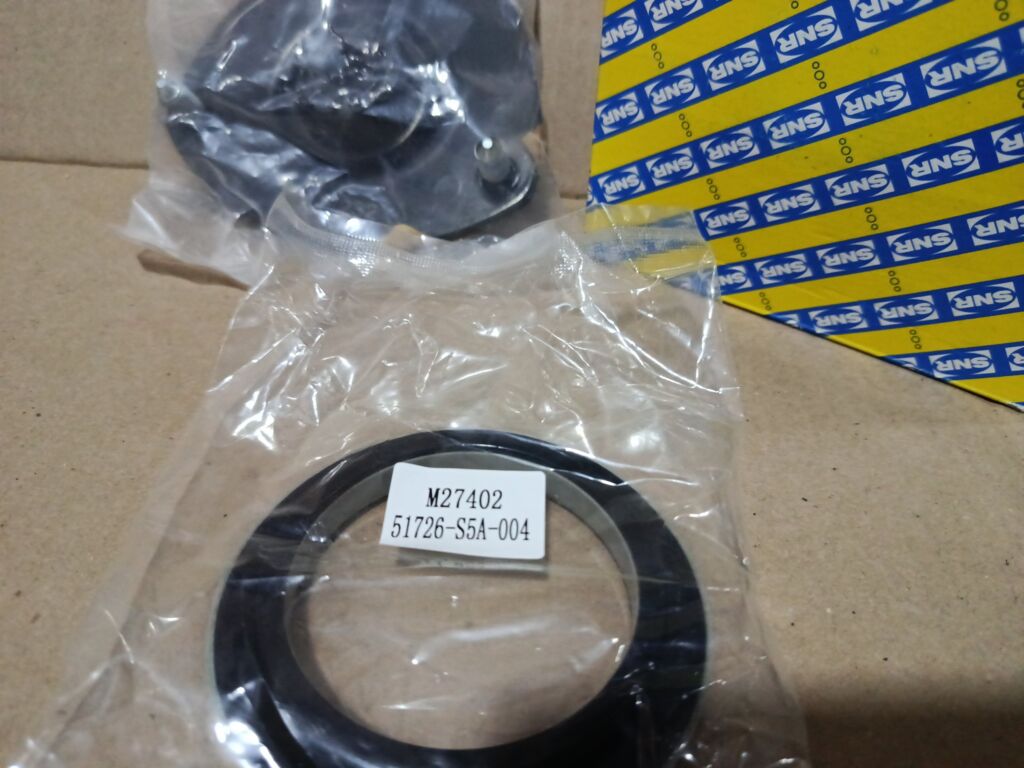 Чашка стойки SNR 51726S5A004NB на Honda Cr-V RD5 Фото 2