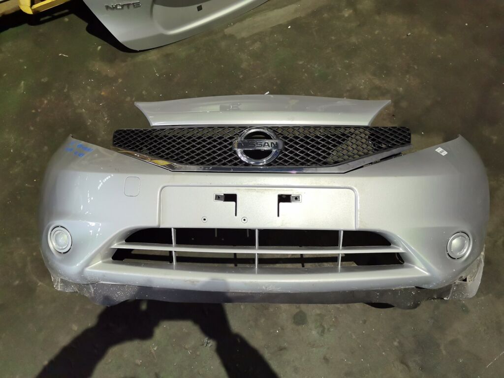 Бампер на Nissan Note NE12 62022-3VA0H, Переднее расположение