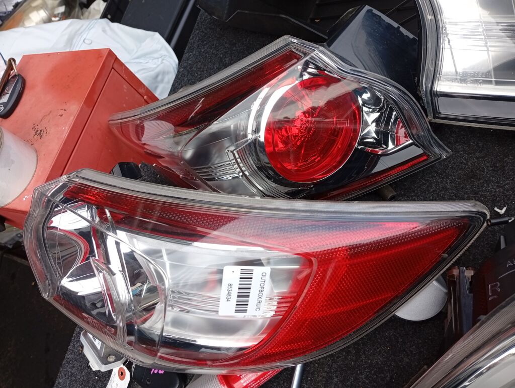 Стоп P8239 P8239, на Mazda Axela BL5FW Фото 2