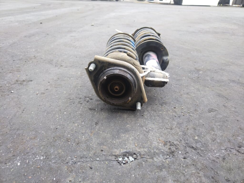 Стойка амортизатора на Subaru Exiga YA9 EJ253 Фото 4