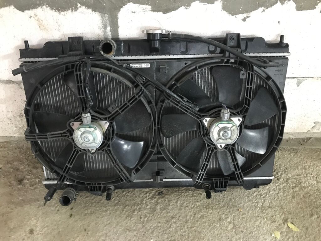 Радиатор ДВС на Nissan Ad VHNY11 QG18DE Фото 2