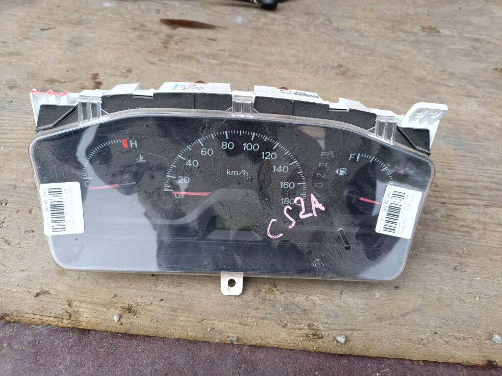 Спидометр на Mitsubishi Lancer CS2A 4G15 MR512534