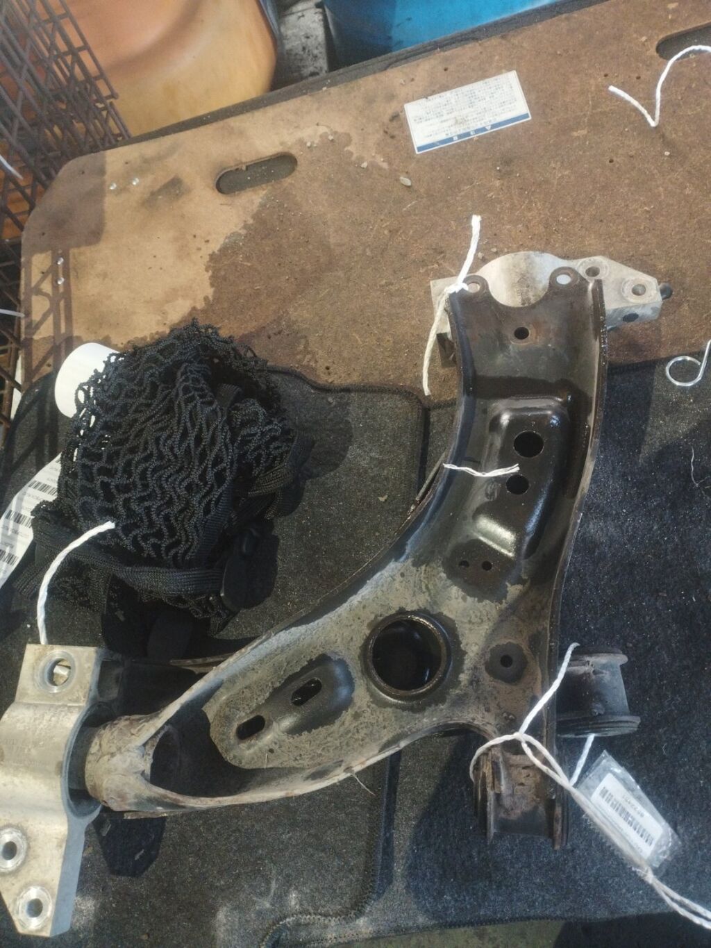 Рычаг на Audi A3 8P CAXC, Переднее расположение