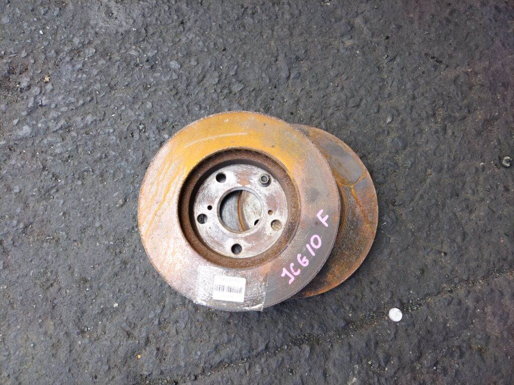 Тормозной диск на Toyota Brevis JCG10 1JZ-FSE 43512-22220  43512-22250, Переднее расположение