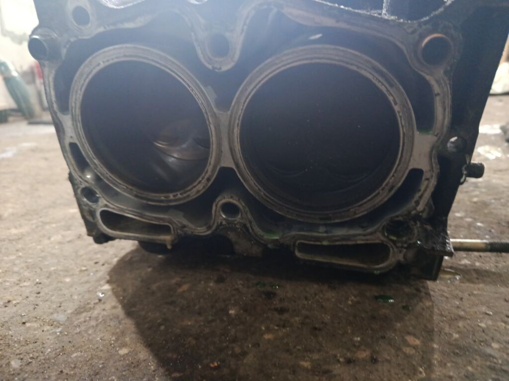 Блок двигателя на Subaru Legacy Wagon BH5 EJ206 Фото 11