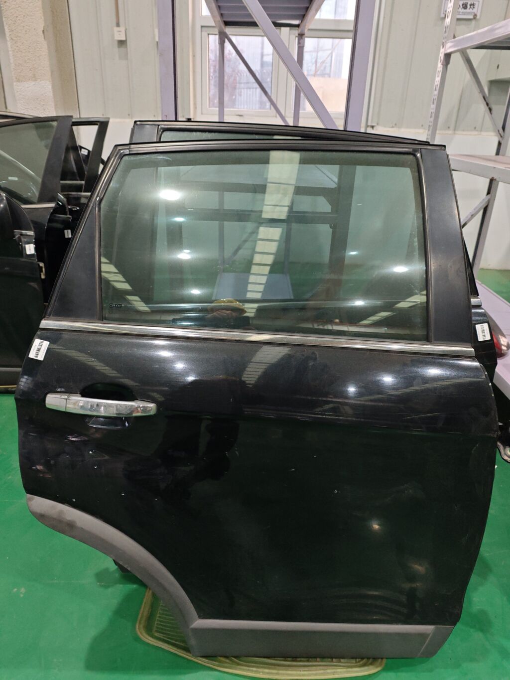 Дверь боковая на Chevrolet Captiva C100, Заднее Правое расположение
