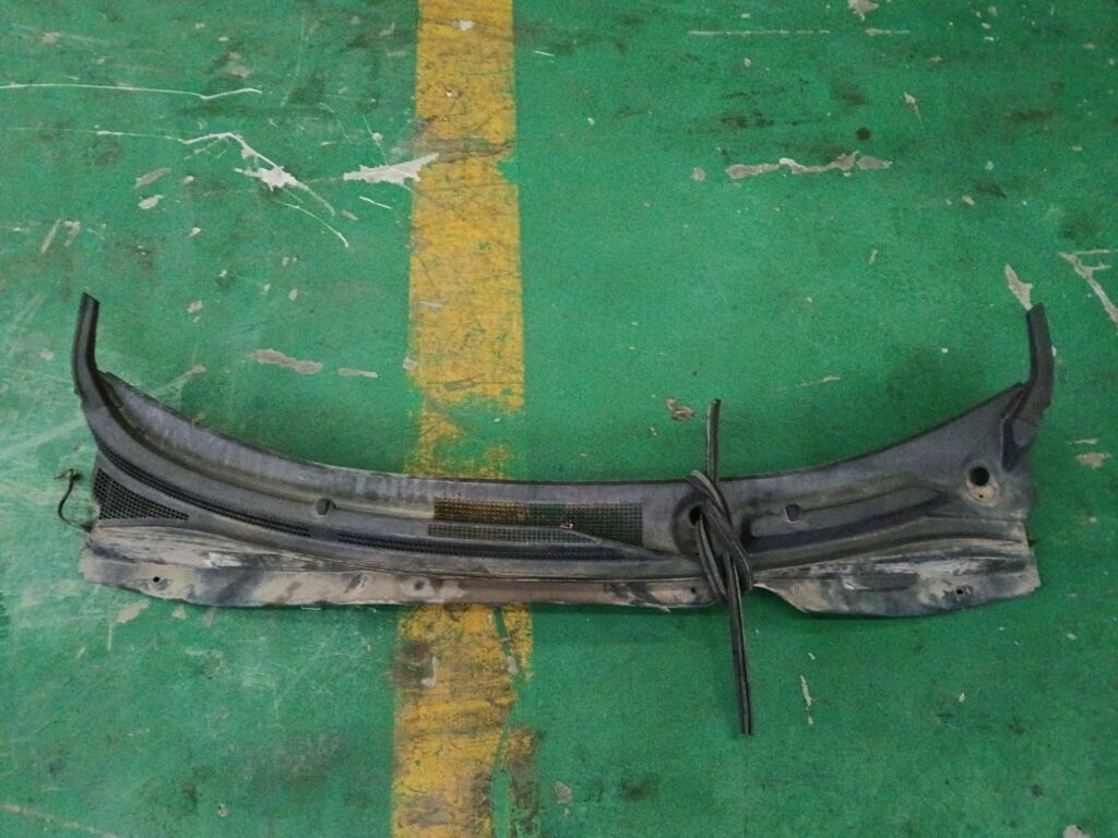Решетка под лобовое стекло на Hyundai Ix35 LM 86151-2Z000