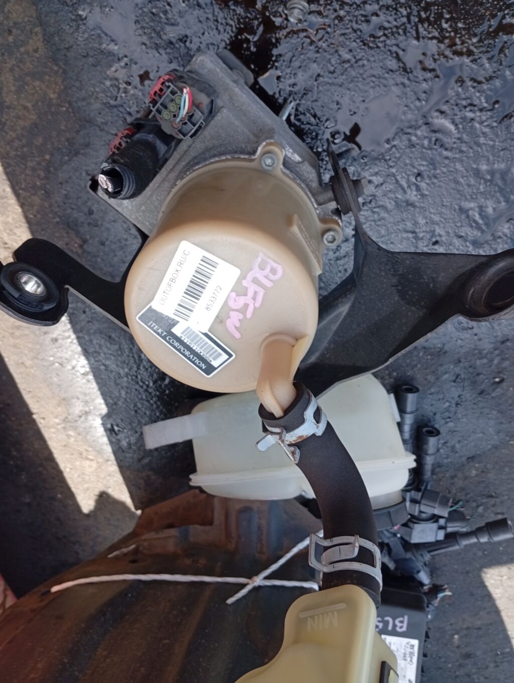 Насос гидроусилителя на Mazda Axela BL5FW ZY-VE