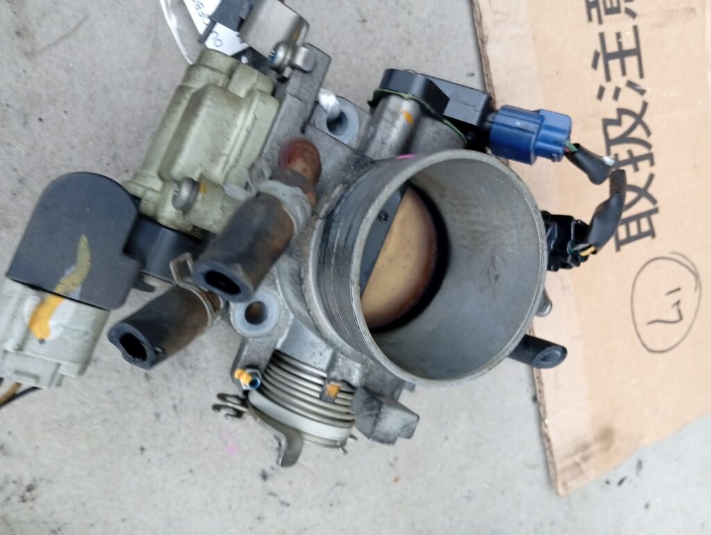 Дроссельная заслонка на Honda Elysion RR1 K24A