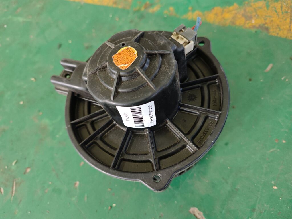 Мотор печки на Kia Rio JB 97200-1G1