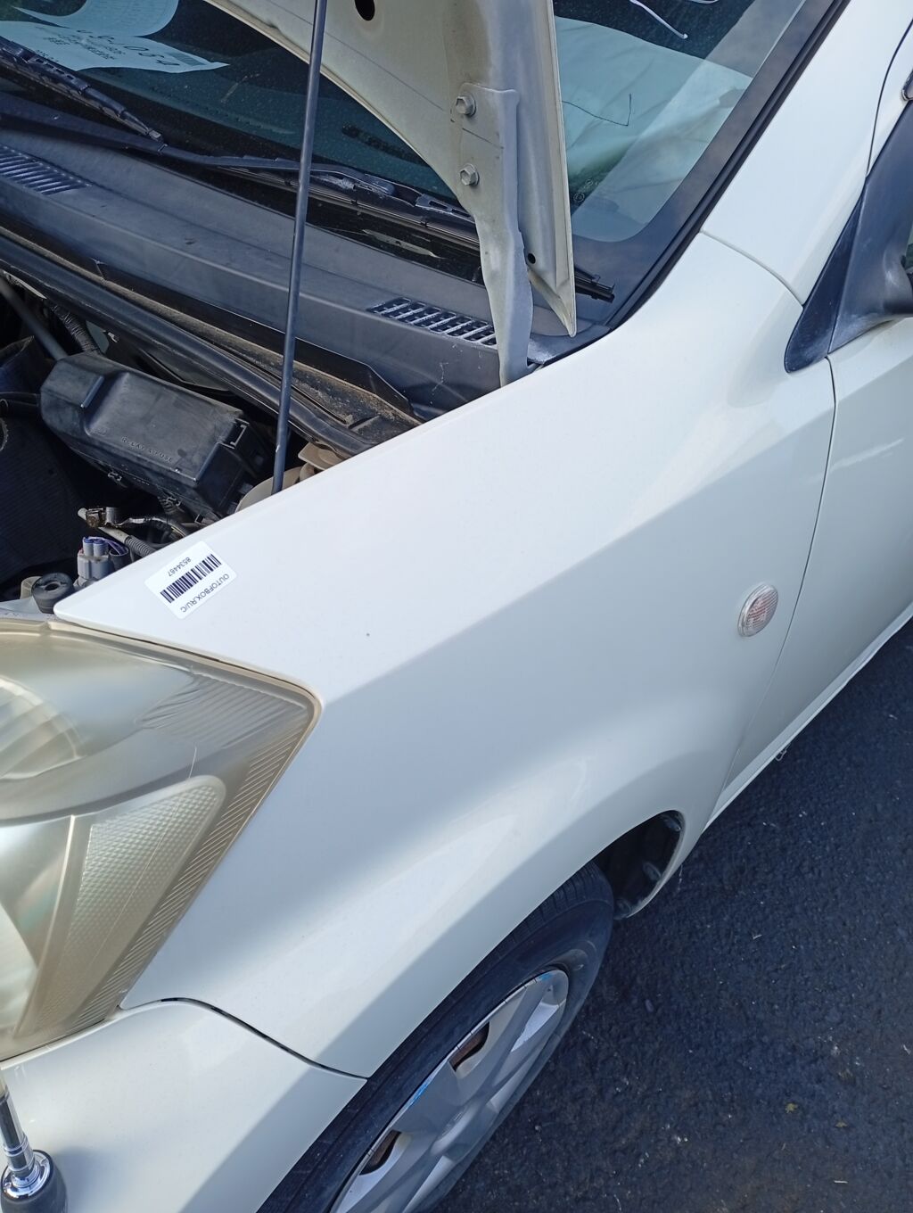 Крыло переднее на Toyota Passo KGC10 261301  53812-B1010  53812B1010  GDFN0056L  STTYD10162  TY10248AL, Левое расположение