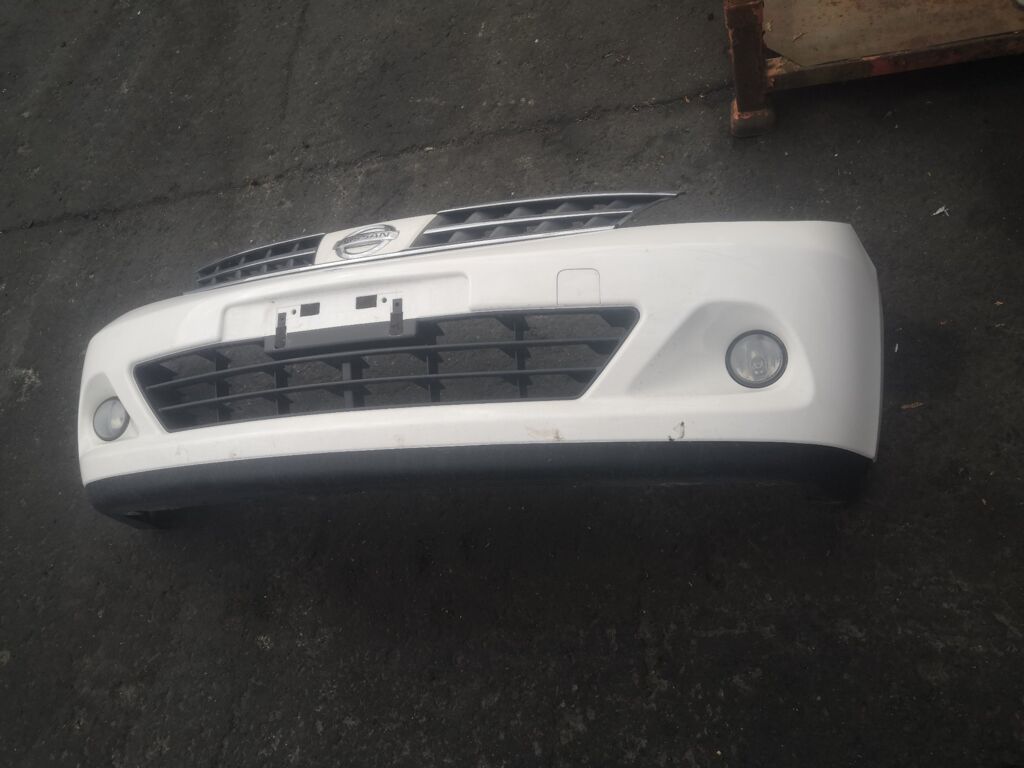 Бампер на Nissan Tiida Latio SC11 2704 62022-1JY0H, Переднее расположение