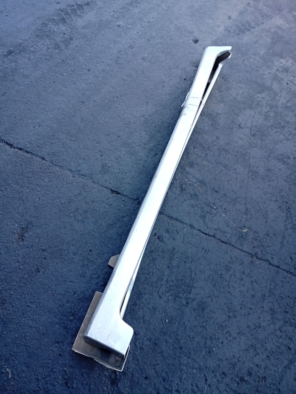 Порог кузова пластиковый ( обвес ) на Mazda Demio DY5W