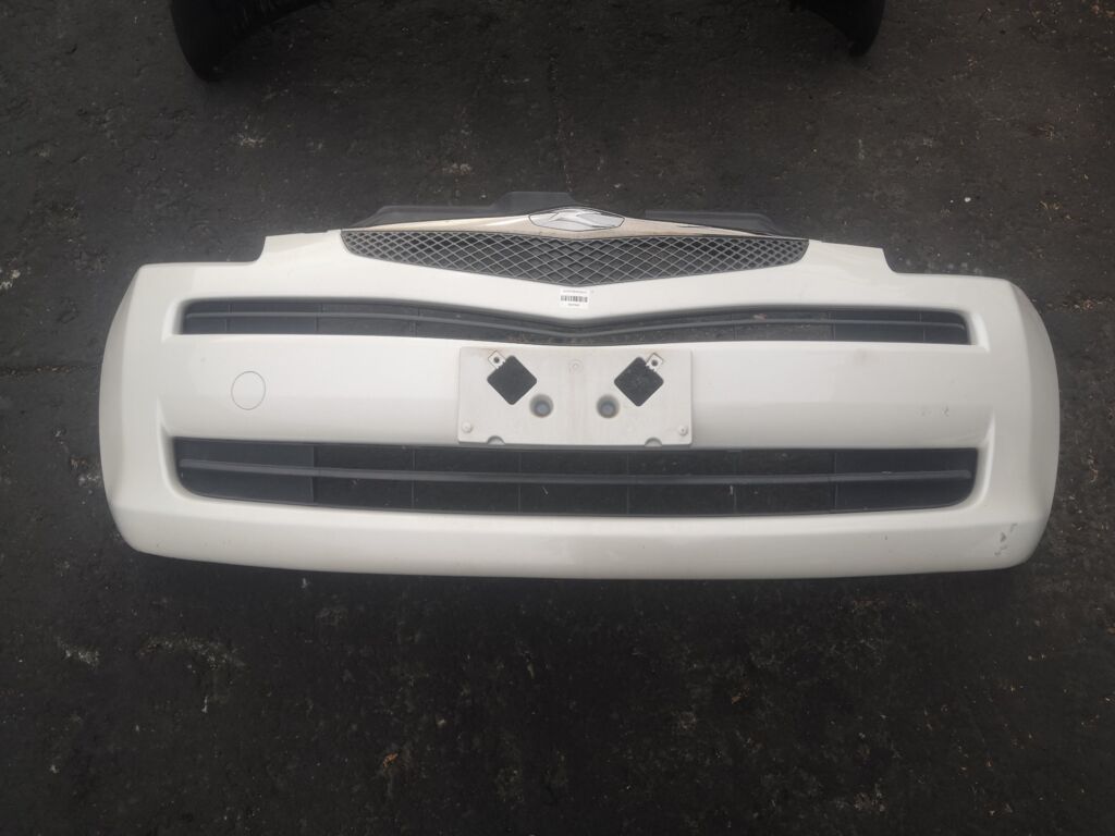 Бампер на Toyota Ractis NCP100 52119-52480, Переднее расположение