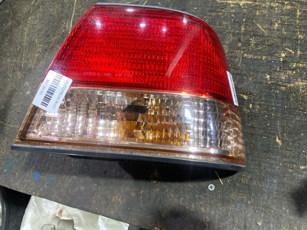 Стоп на Nissan Sunny FB15 4845A, Правое расположение