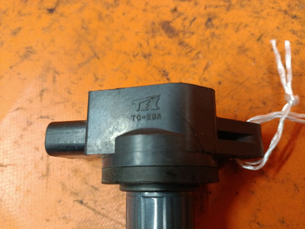Катушка зажигания на Honda Stepwgn RF3 K20A Фото 3