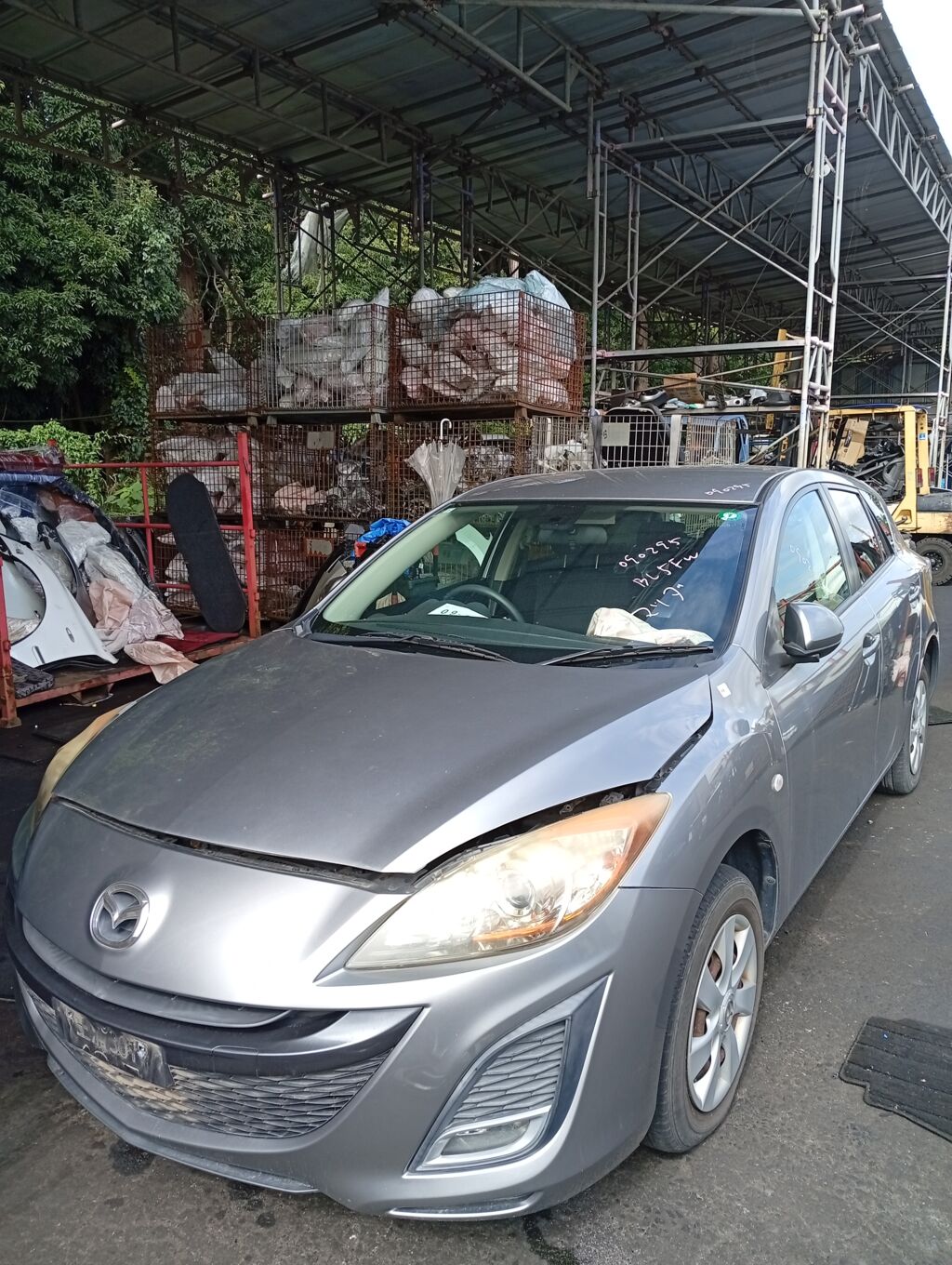 Капот на Mazda Axela BL5FW Фото 2